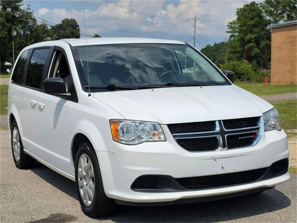 2018 Dodge Caravan - Image 4 of 31