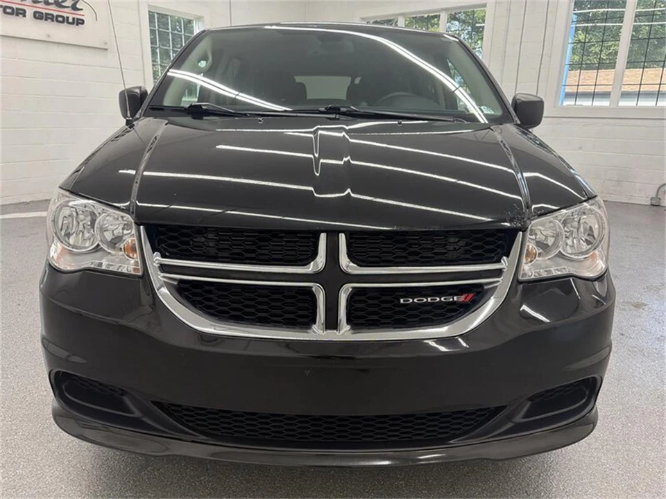 2018 Dodge Caravan - Image 2 of 16