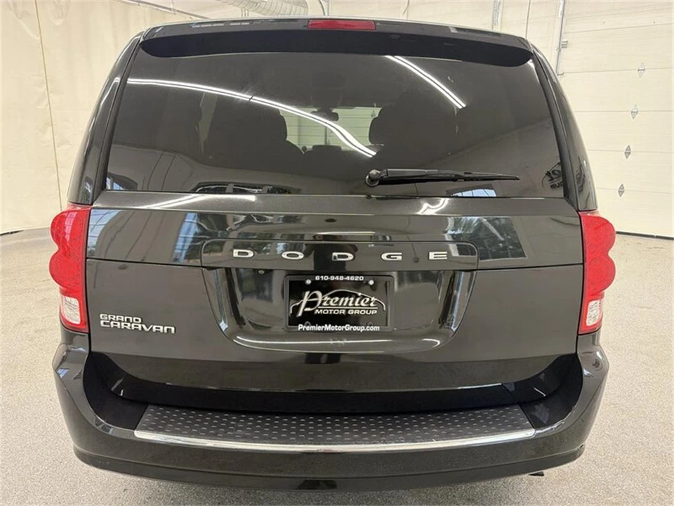 2018 Dodge Caravan - Image 6 of 16
