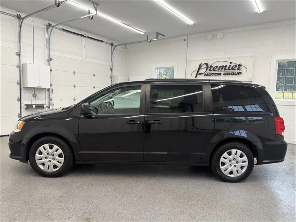 2018 Dodge Caravan - Image 8 of 16