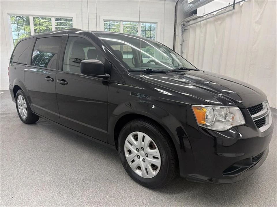 2018 Dodge Caravan - Image 3 of 16