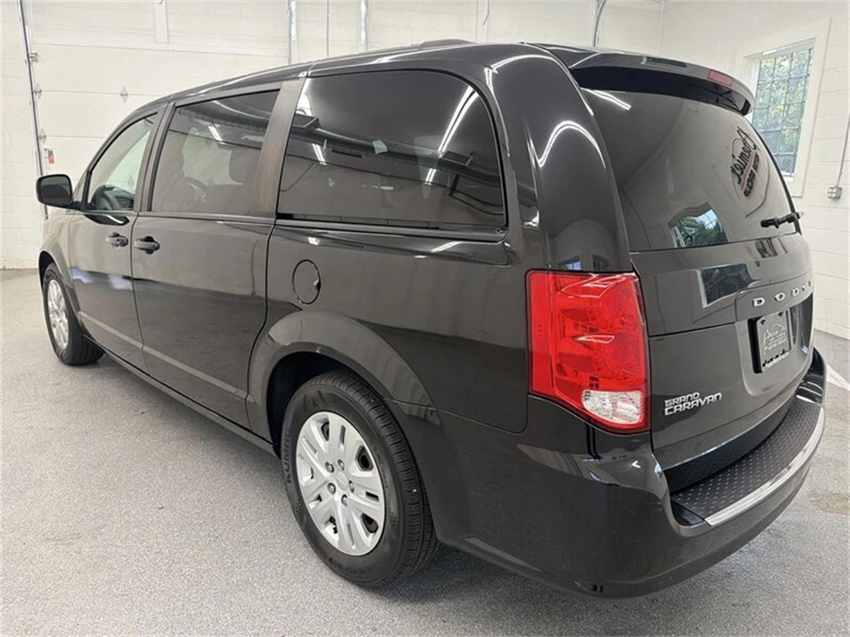 2018 Dodge Caravan - Image 7 of 16