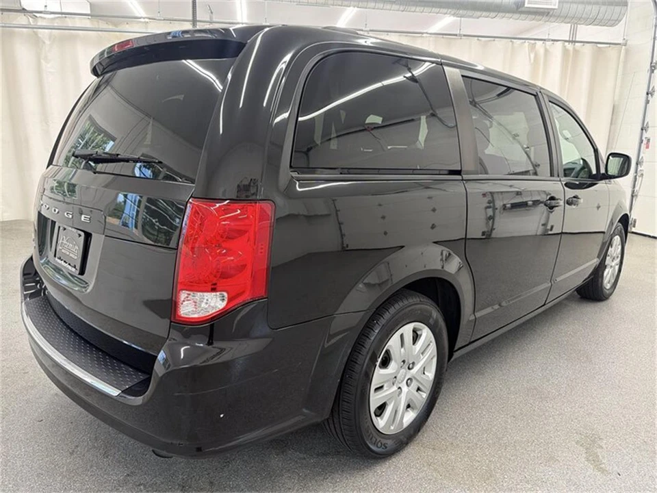 2018 Dodge Caravan - Image 5 of 16