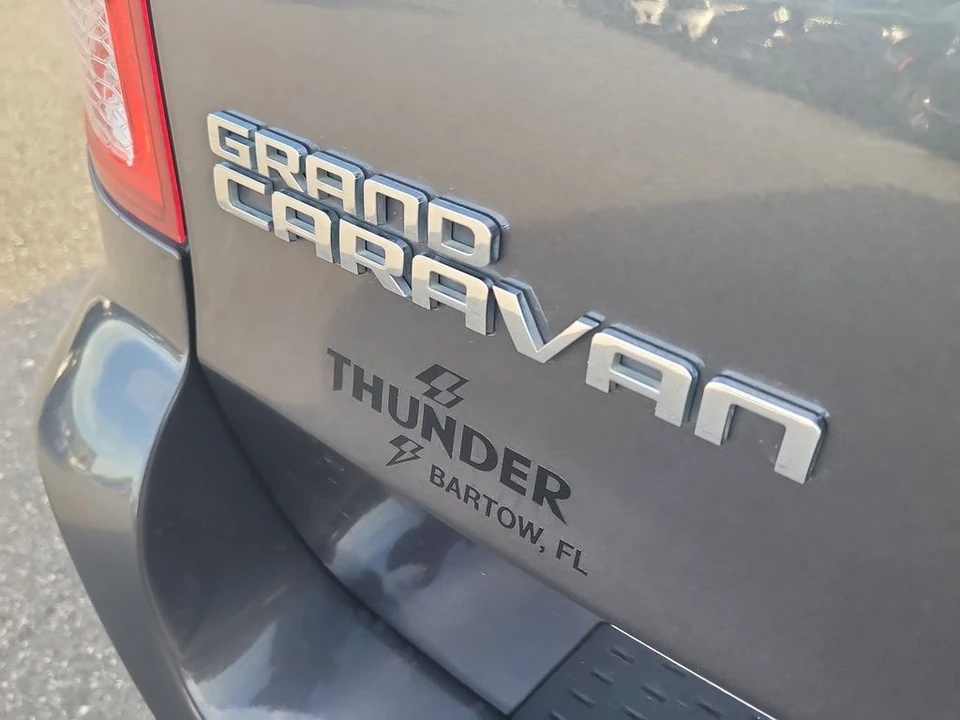 2018 Dodge Caravan - Image 7 of 12