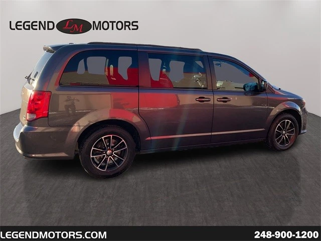 2018 Dodge Caravan - Image 8 of 12