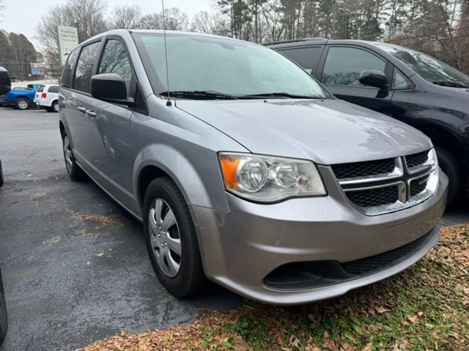 2018 Dodge Caravan - Image 5 of 5