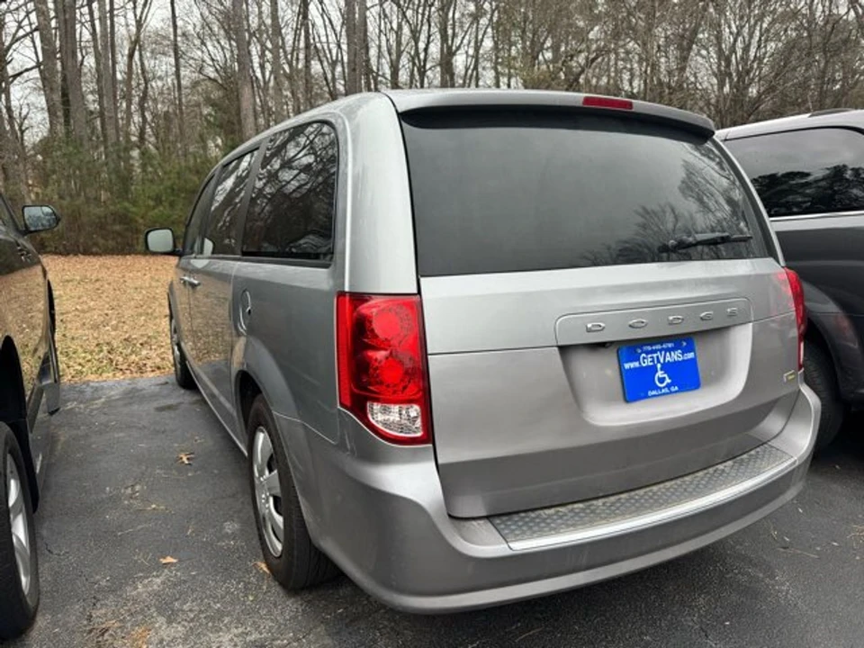 2018 Dodge Caravan - Image 3 of 5