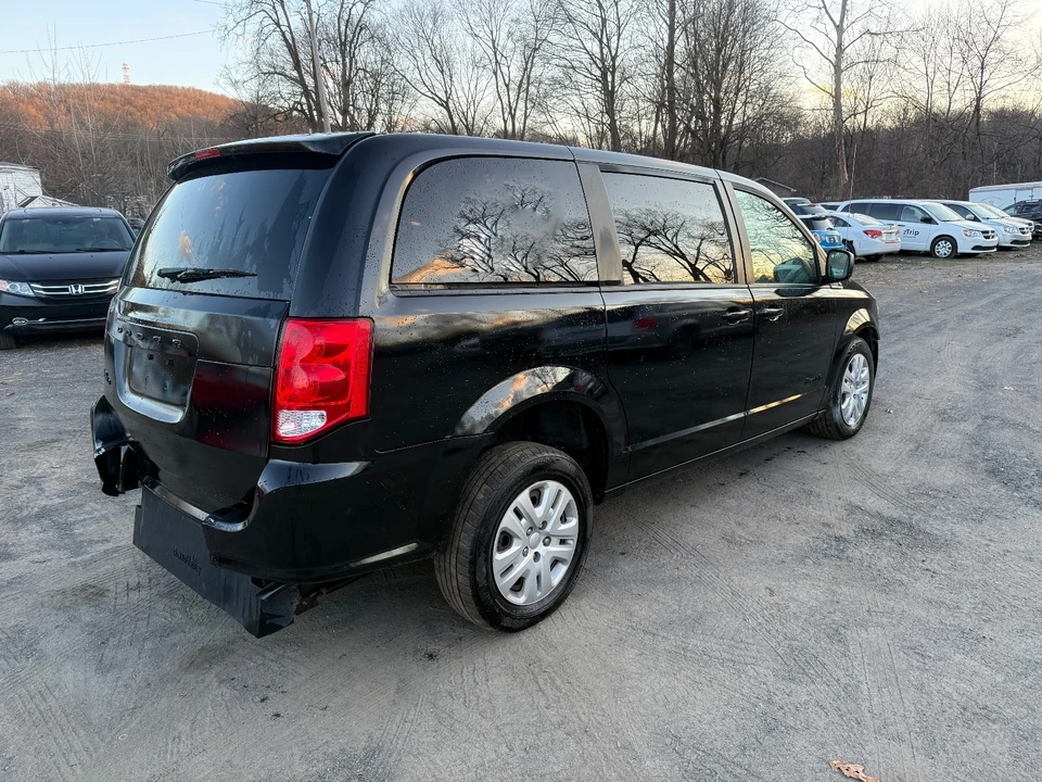 2018 Dodge Caravan - Image 6 of 20