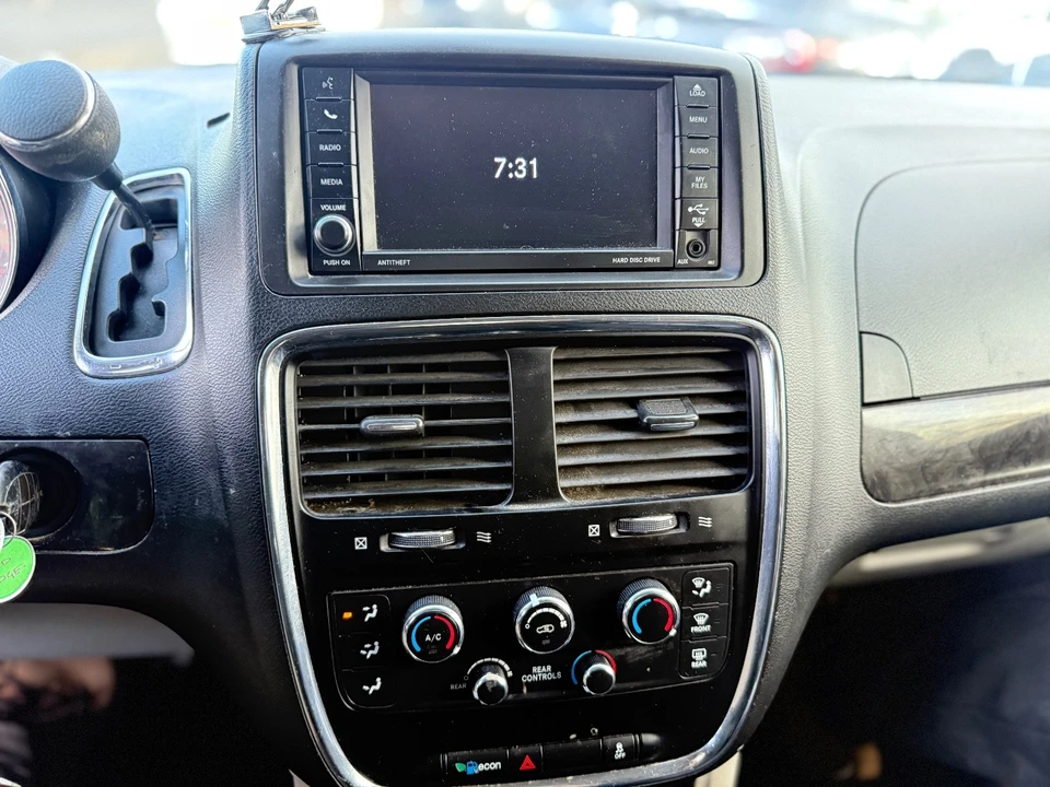 2018 Dodge Caravan - Image 16 of 20