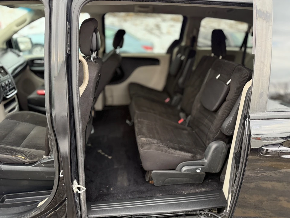 2018 Dodge Caravan - Image 13 of 16