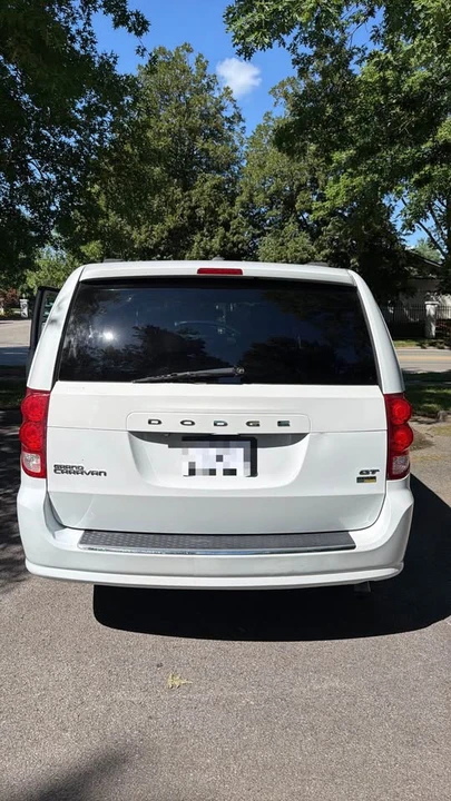 2018 Dodge Caravan - Image 4 of 11