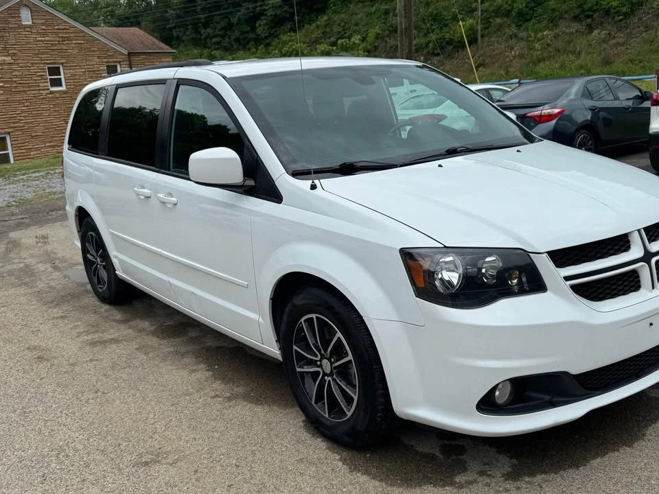 2018 Dodge Caravan - Image 6 of 18