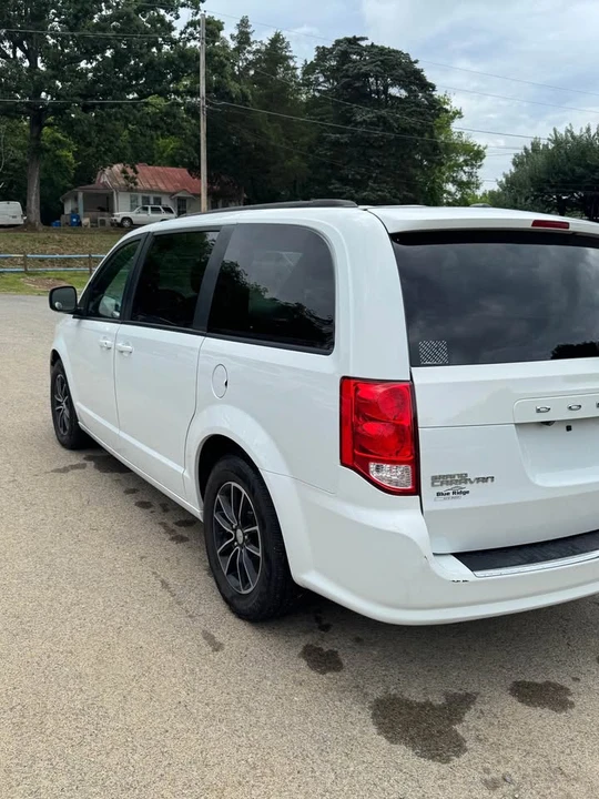 2018 Dodge Caravan - Image 3 of 18