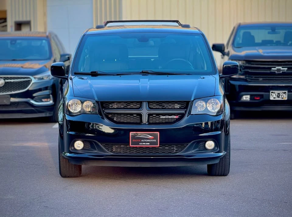 2018 Dodge Caravan - Image 2 of 19