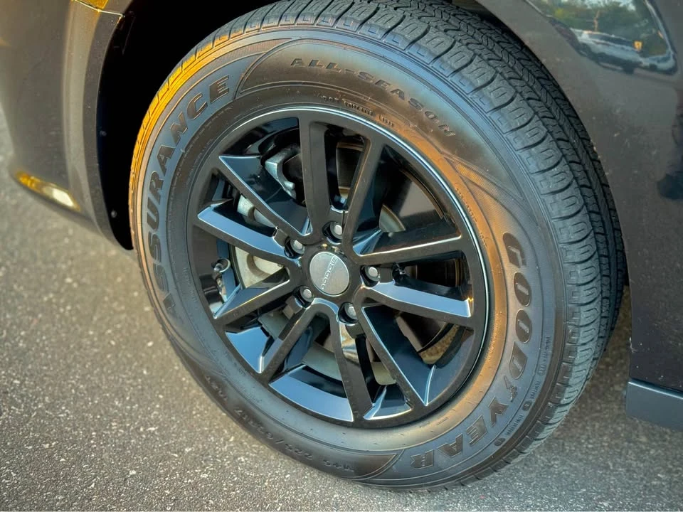 2018 Dodge Caravan - Image 17 of 19