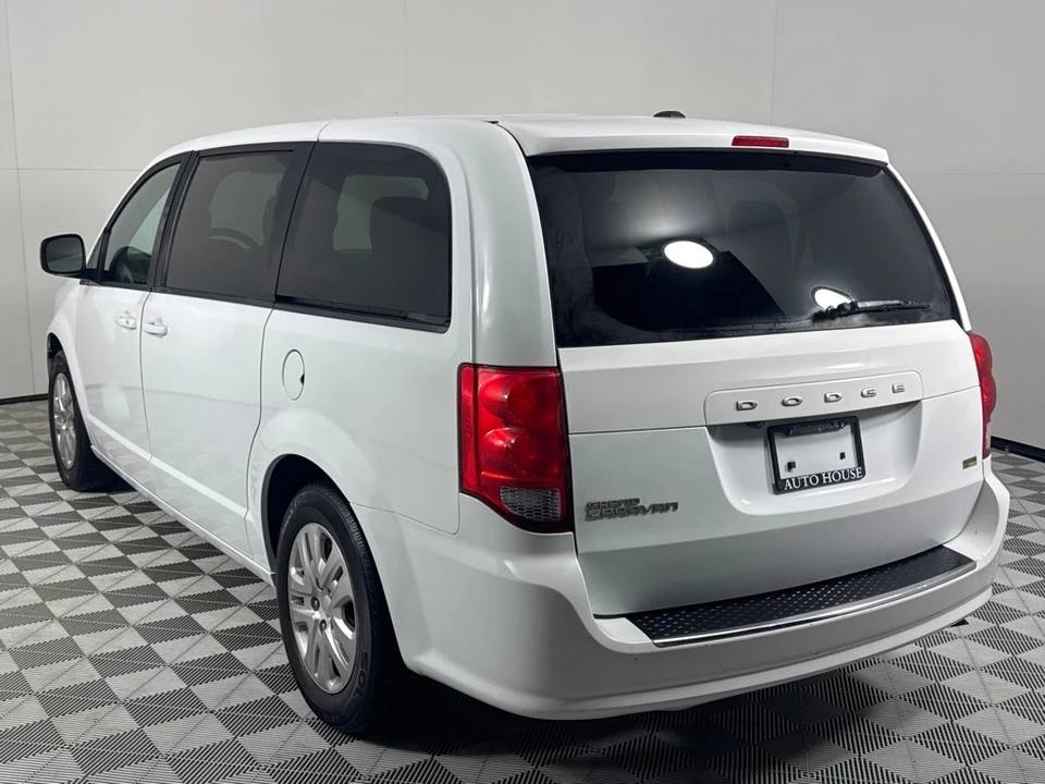 2018 Dodge Caravan - Image 7 of 12