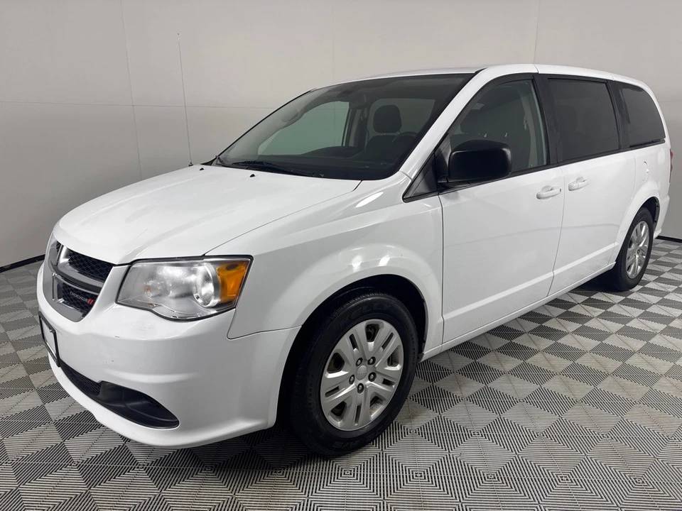 2018 Dodge Caravan - Image 9 of 12
