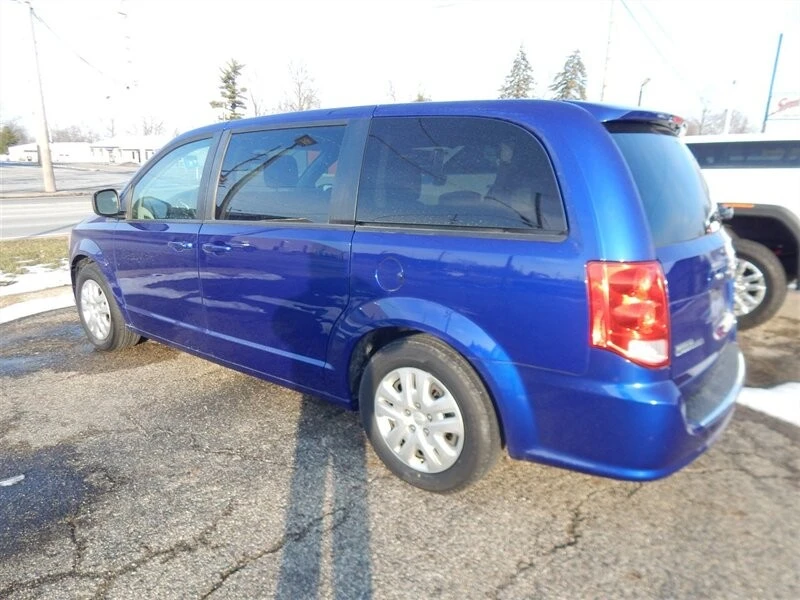 2018 Dodge Caravan - Image 2 of 21