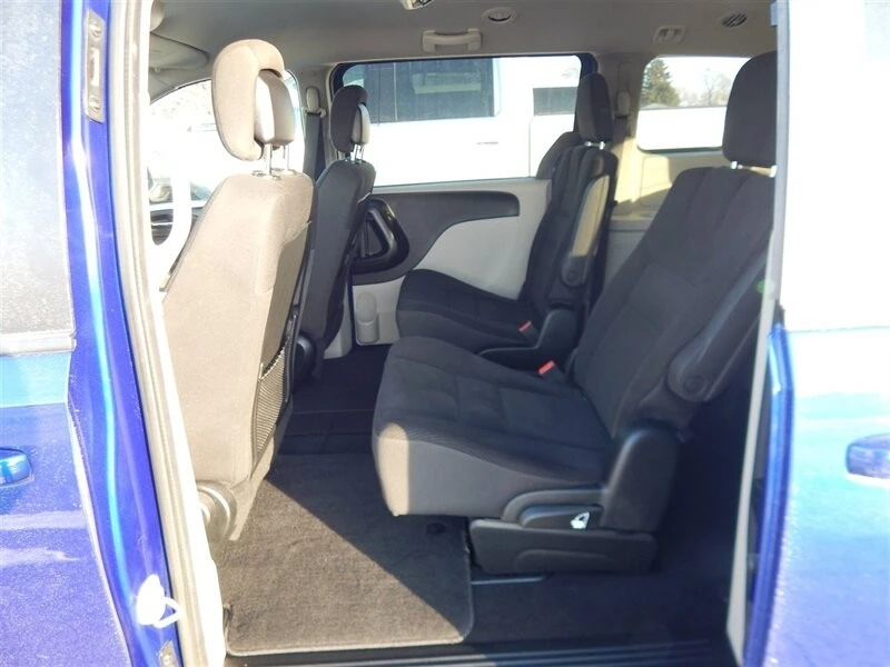 2018 Dodge Caravan - Image 17 of 21
