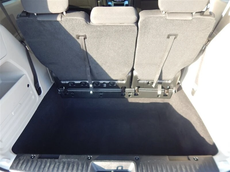 2018 Dodge Caravan - Image 9 of 12