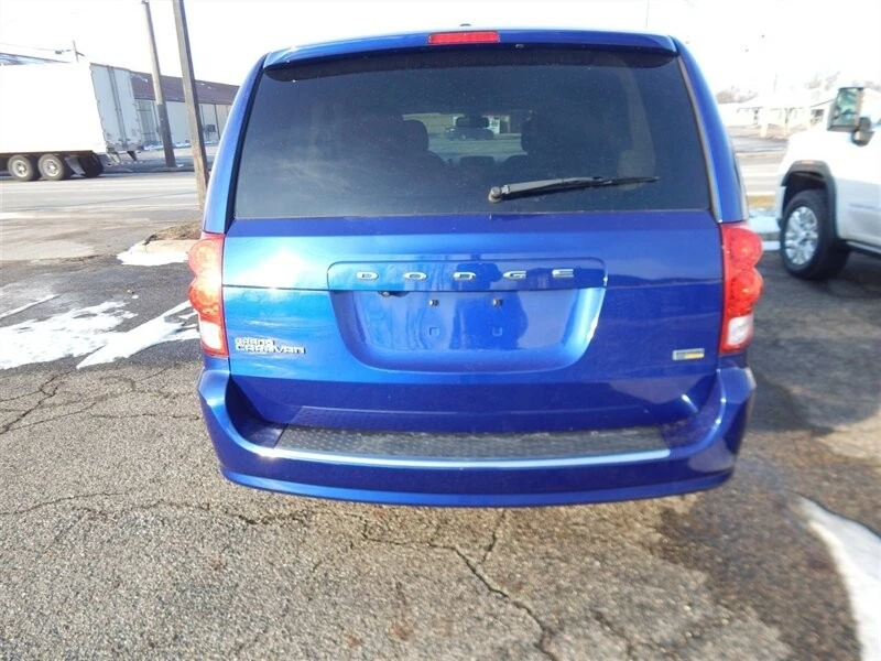 2018 Dodge Caravan - Image 7 of 12