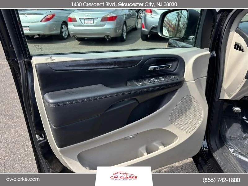 2018 Dodge Caravan - Image 11 of 12