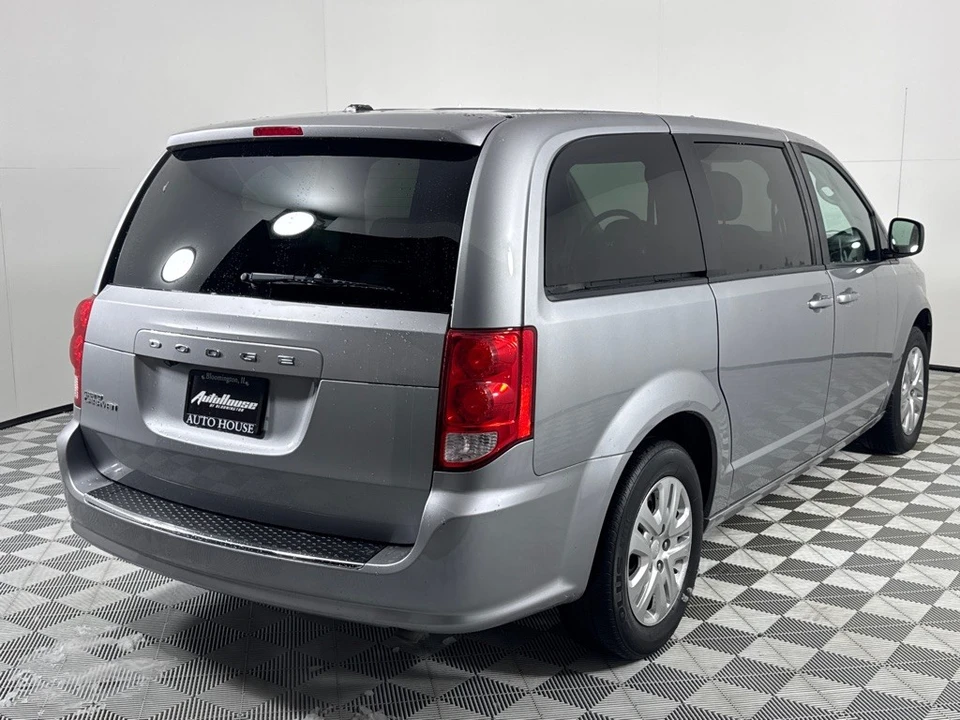 2018 Dodge Caravan - Image 5 of 12