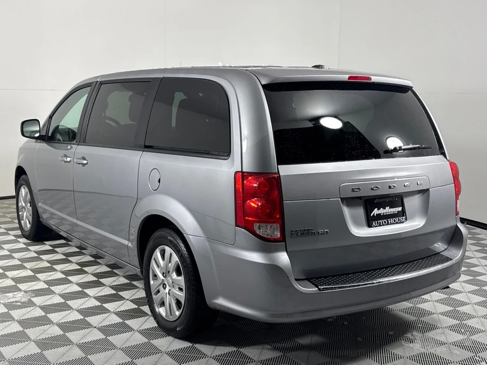 2018 Dodge Caravan - Image 7 of 12