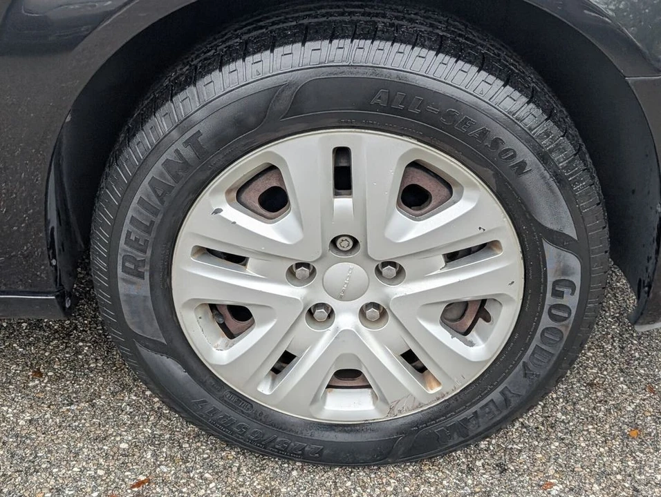 2018 Dodge Caravan - Image 19 of 21