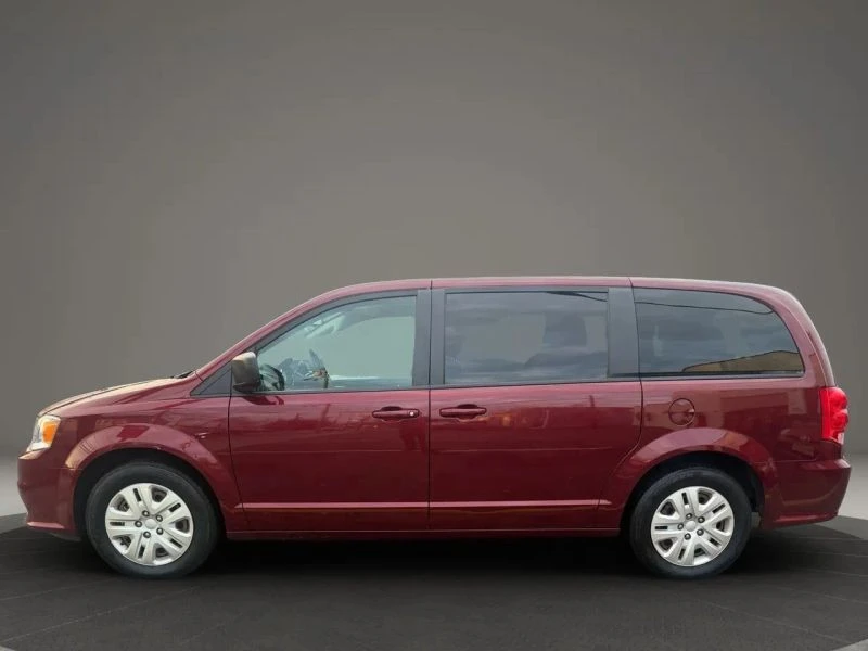 2018 Dodge Caravan - Image 8 of 12