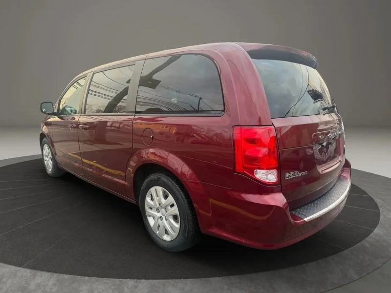 2018 Dodge Caravan - Image 7 of 12