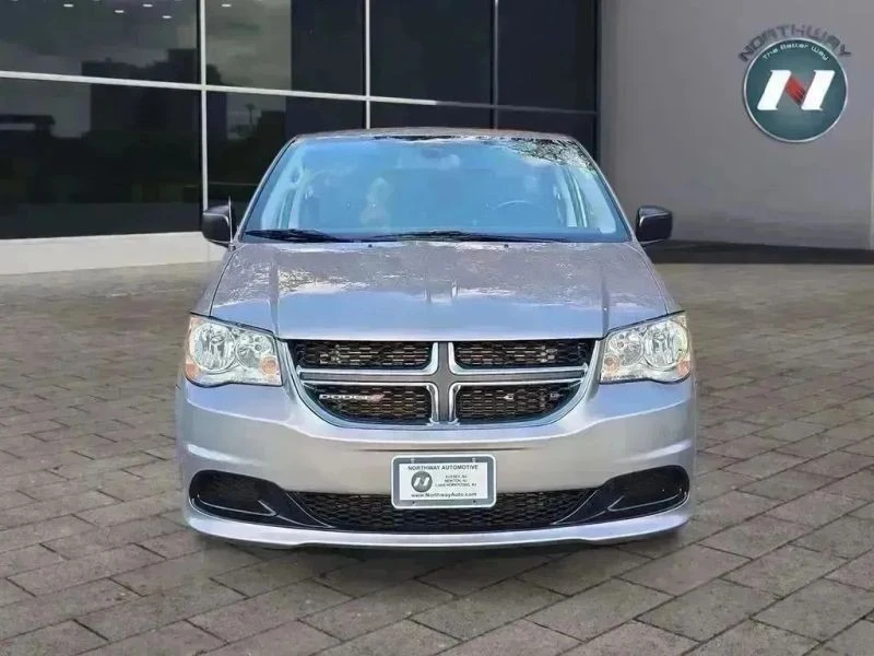 2018 Dodge Caravan - Image 8 of 12