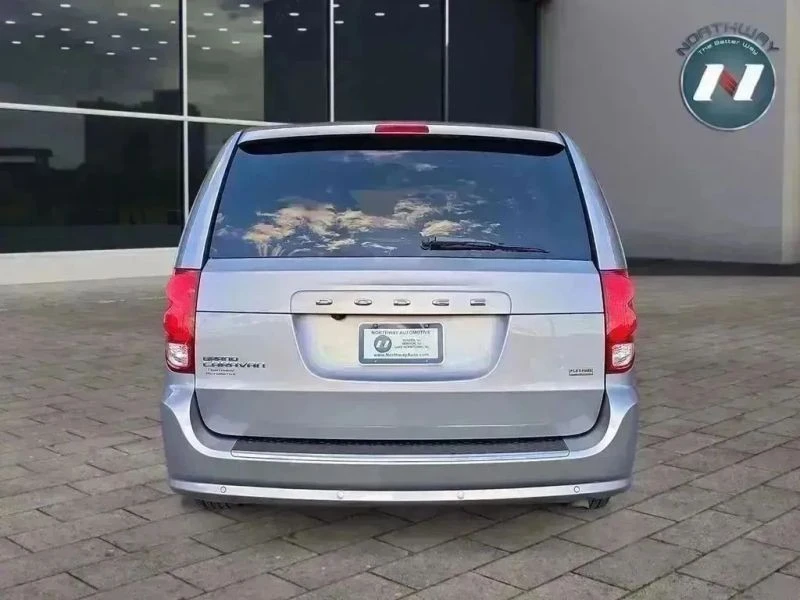 2018 Dodge Caravan - Image 4 of 12