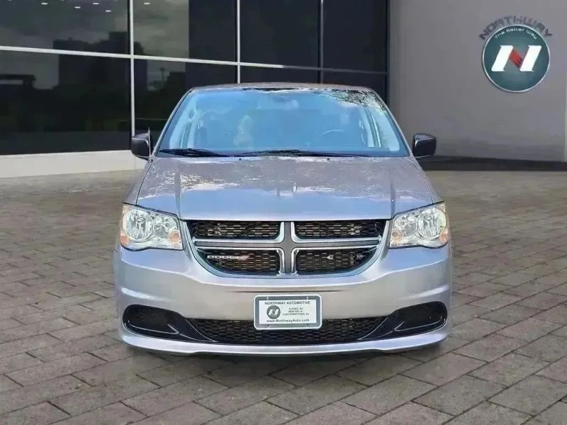 2018 Dodge Caravan - Image 8 of 12