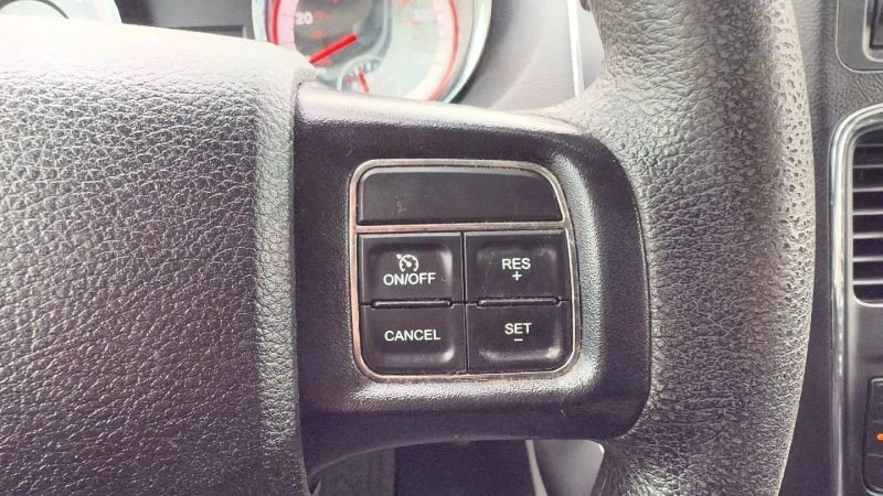 2018 Dodge Caravan - Image 11 of 12