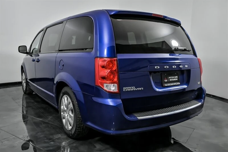 2018 Dodge Caravan - Image 8 of 21