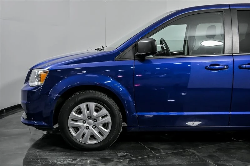 2018 Dodge Caravan - Image 6 of 21