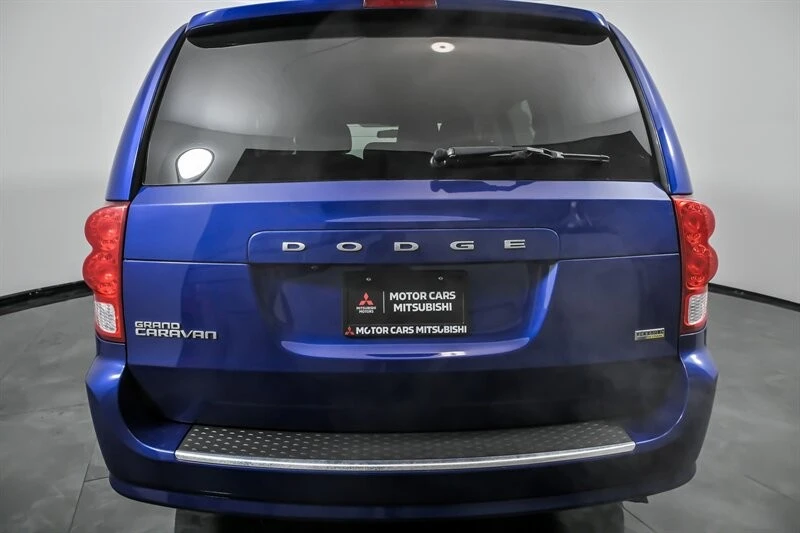 2018 Dodge Caravan - Image 9 of 21