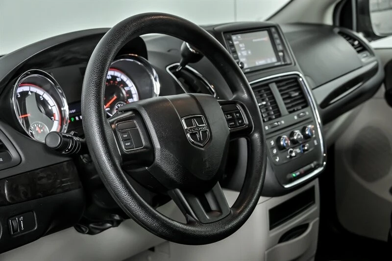 2018 Dodge Caravan - Image 19 of 21