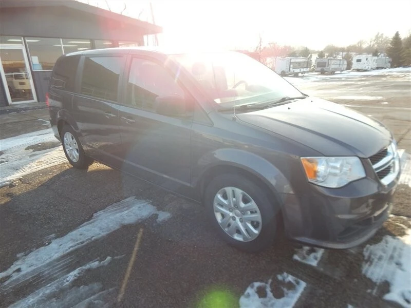 2018 Dodge Caravan - Image 5 of 21