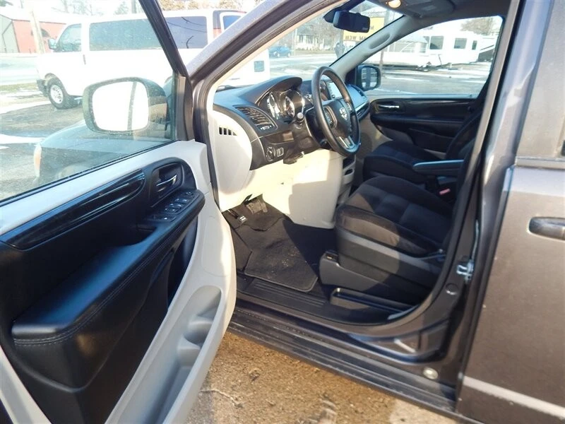 2018 Dodge Caravan - Image 21 of 21