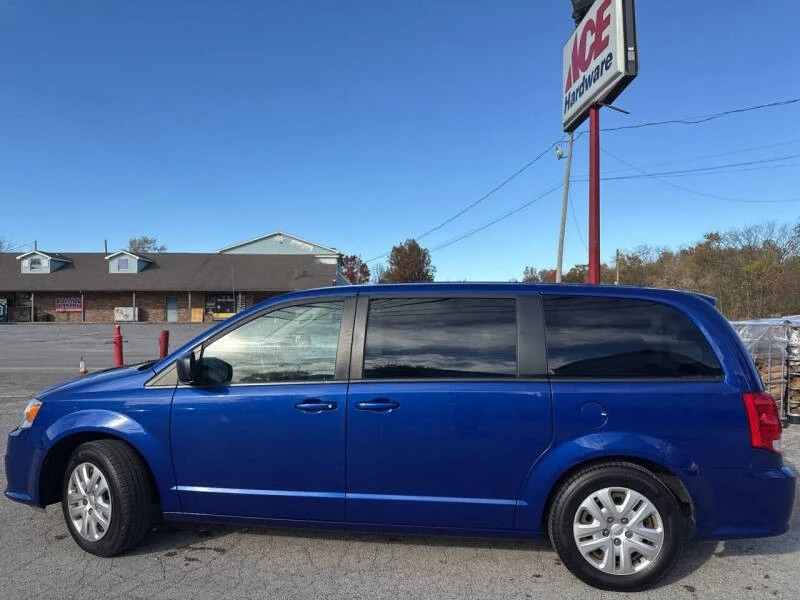 2018 Dodge Caravan - Image 2 of 21