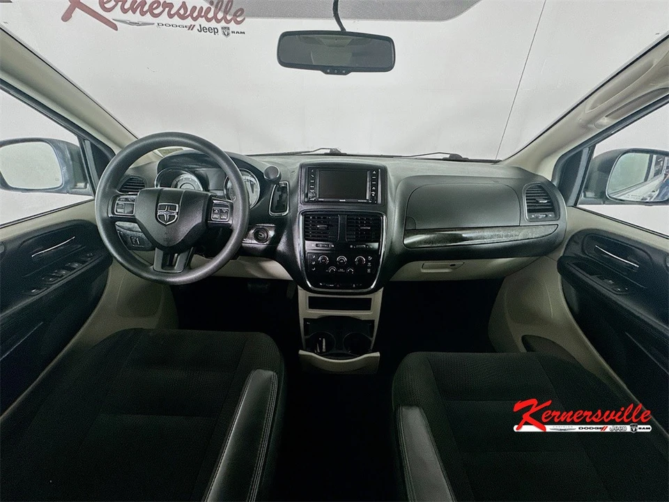 2018 Dodge Caravan - Image 10 of 12