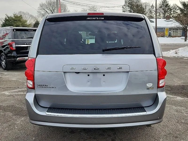 2018 Dodge Caravan - Image 6 of 12