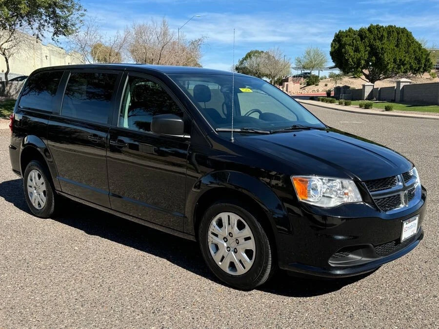 2018 Dodge Caravan - Image 6 of 16