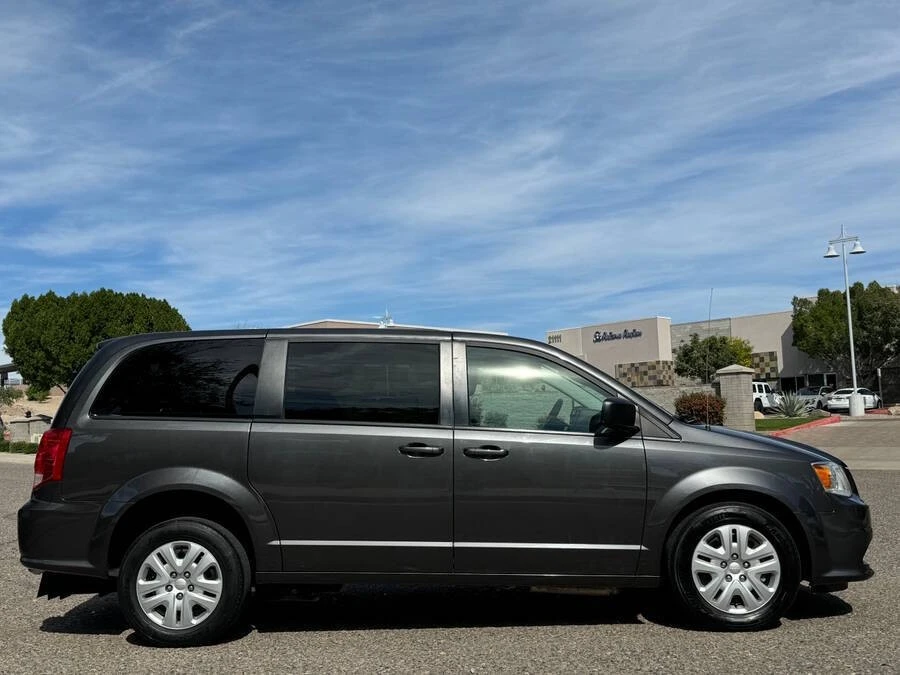 2018 Dodge Caravan - Image 4 of 16