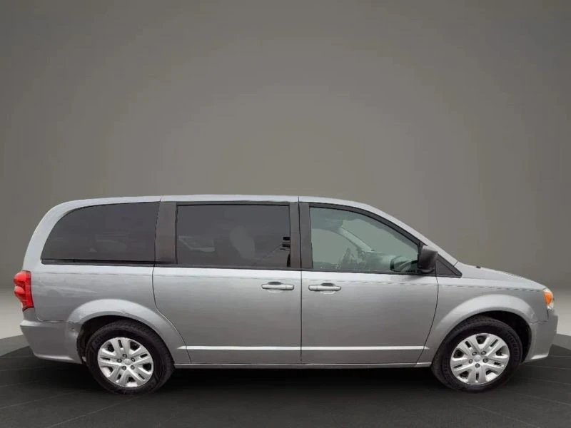2018 Dodge Caravan - Image 4 of 12