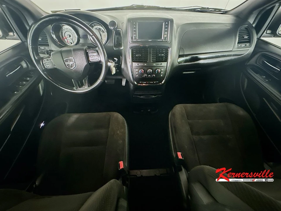 2018 Dodge Caravan - Image 10 of 21