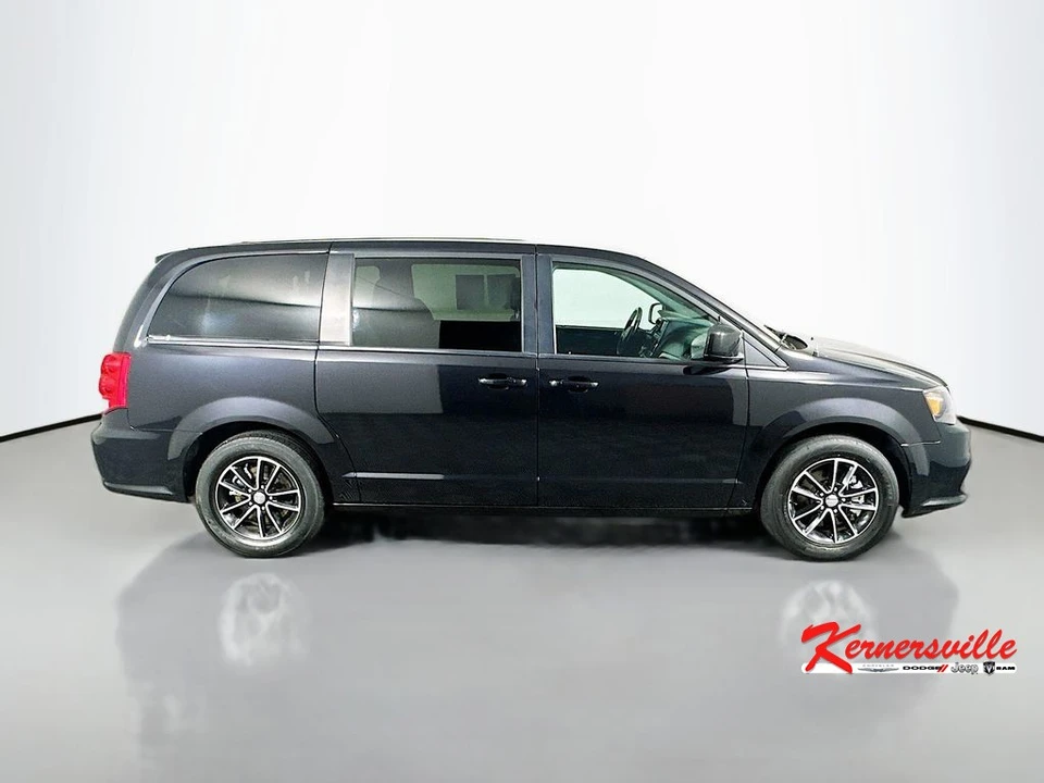 2018 Dodge Caravan - Image 8 of 21