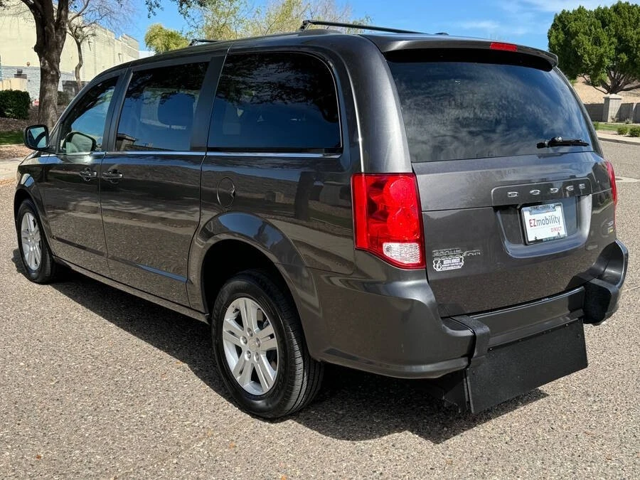 2018 Dodge Caravan - Image 14 of 16